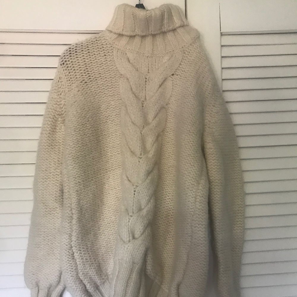 AG Women’s Sweater turtleneck Cable knit